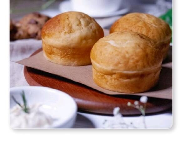 PÃO DE BATATA RECHEADO COM CAJUPIRY