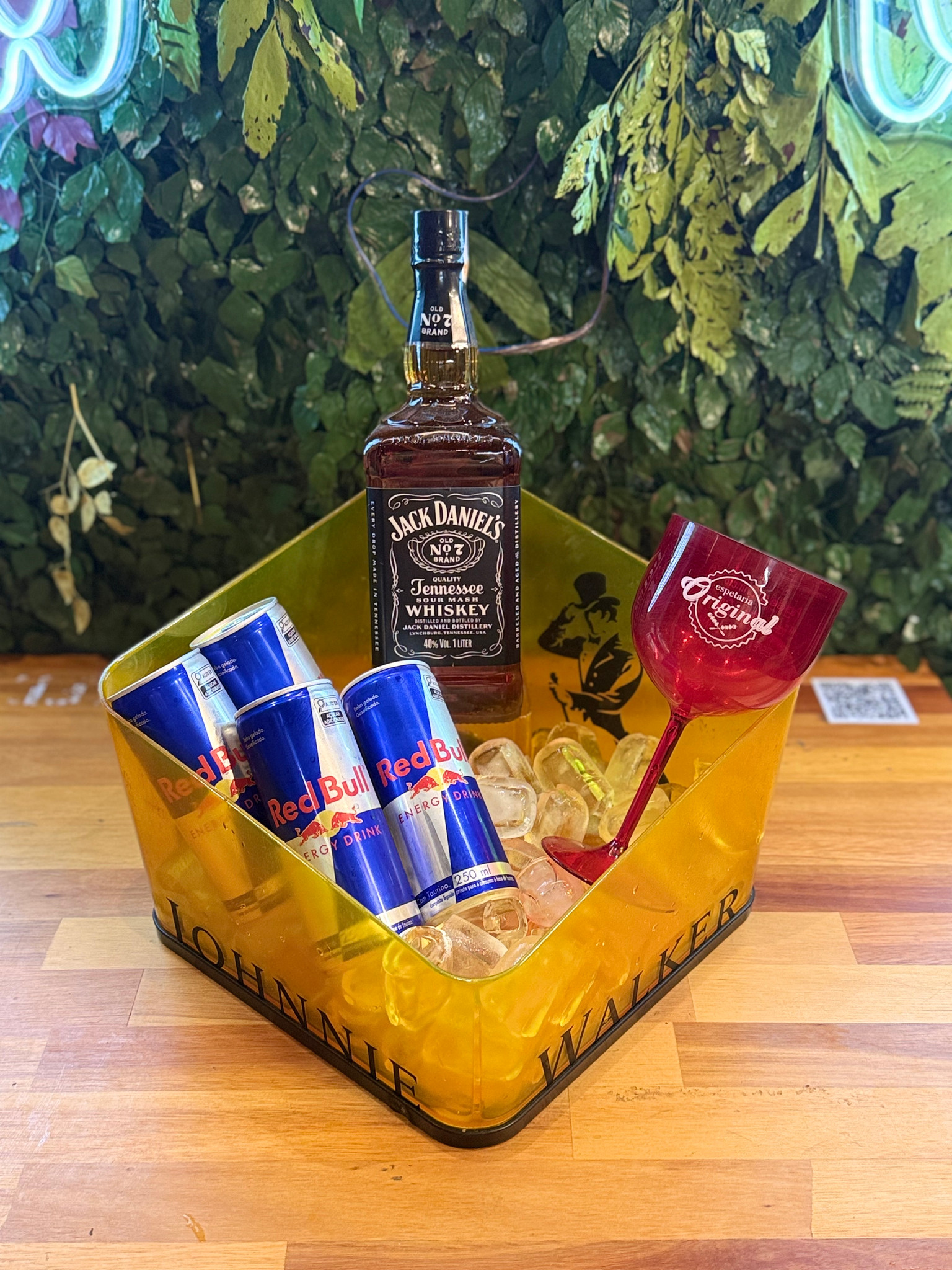 JACK DANIELS BLACK REDBULL COMBO