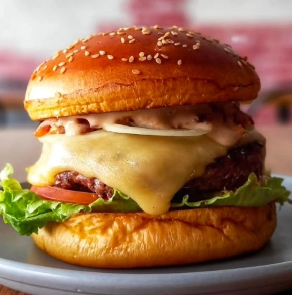 CHEESE BURGER