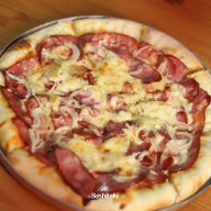 PIZZA CALABRESA