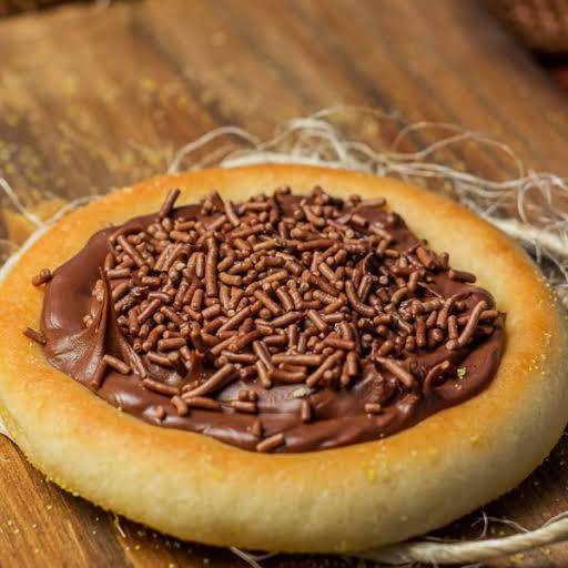 ESFIHA DE BRIGADEIRO 