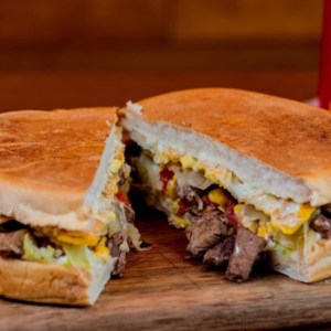XIS STROGONOFF DE CARNE