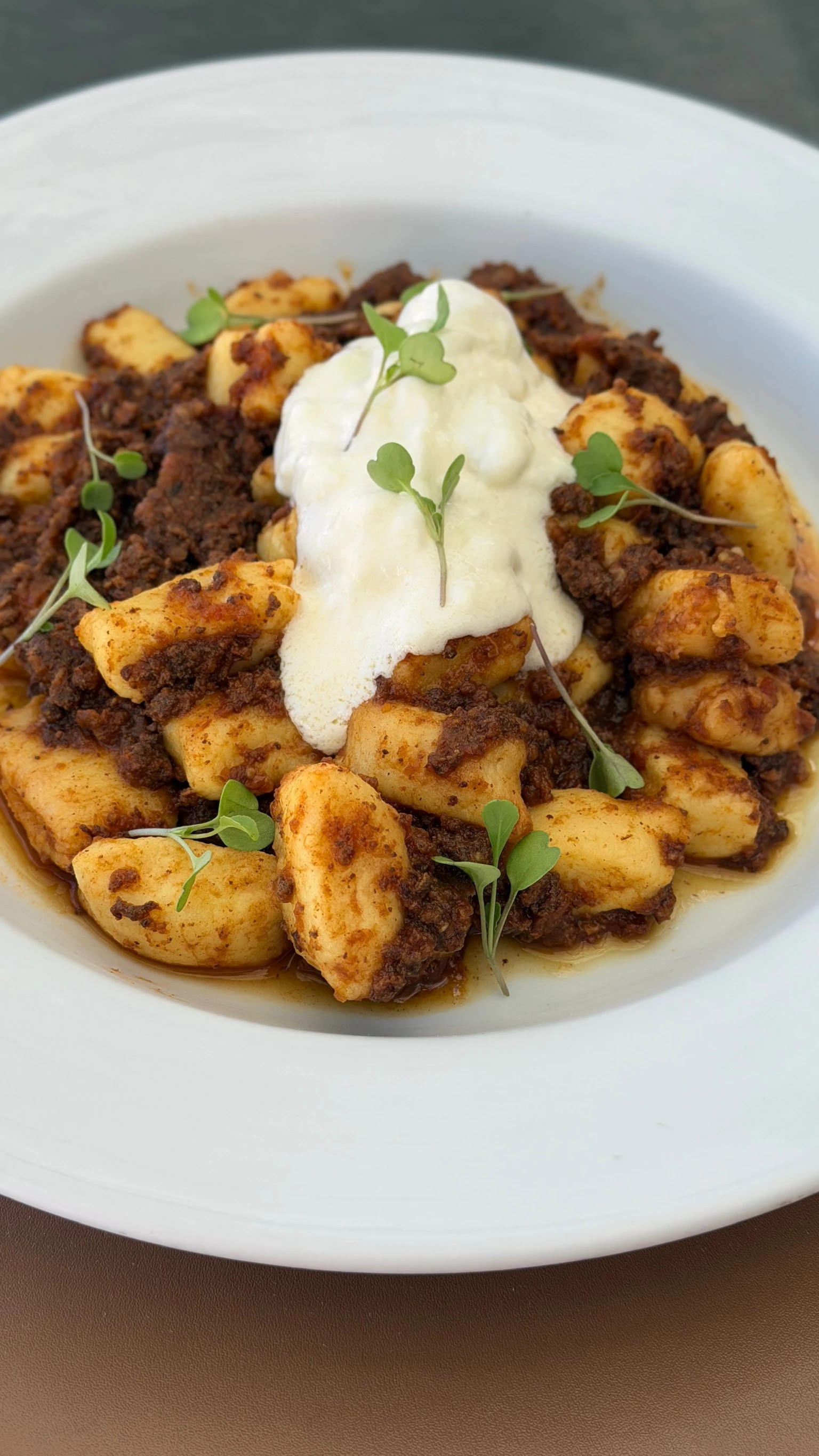NHOQUE A BOLANHESA COM STRACCIATELLA