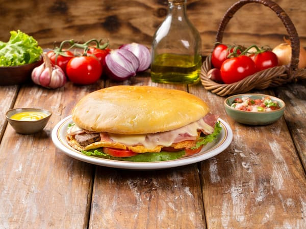 Beirute de Frango c/ Catupiry