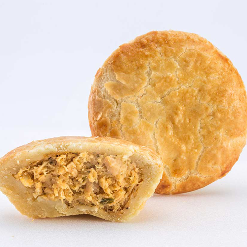 Empadinha de carne ou frango (verificar disponibilidade) 