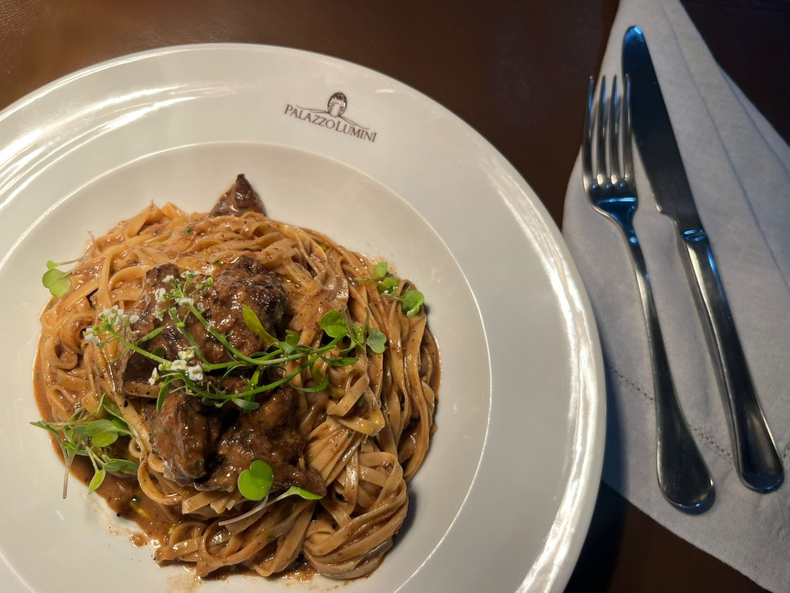 Linguine ao molho de cogumelos e funghi 