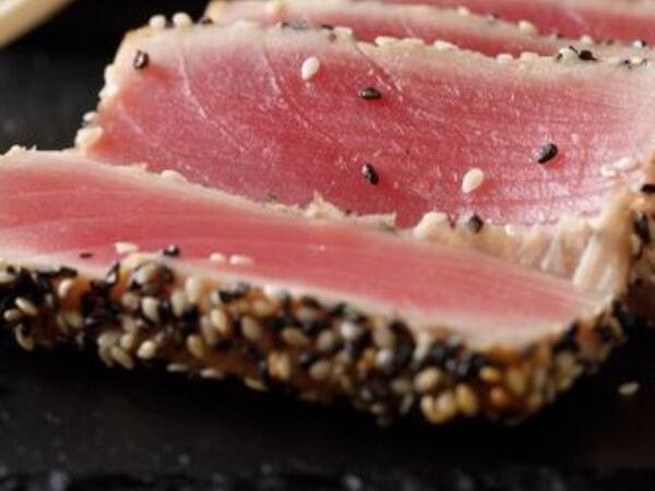 Atum Selado em Crosta com Gergelim