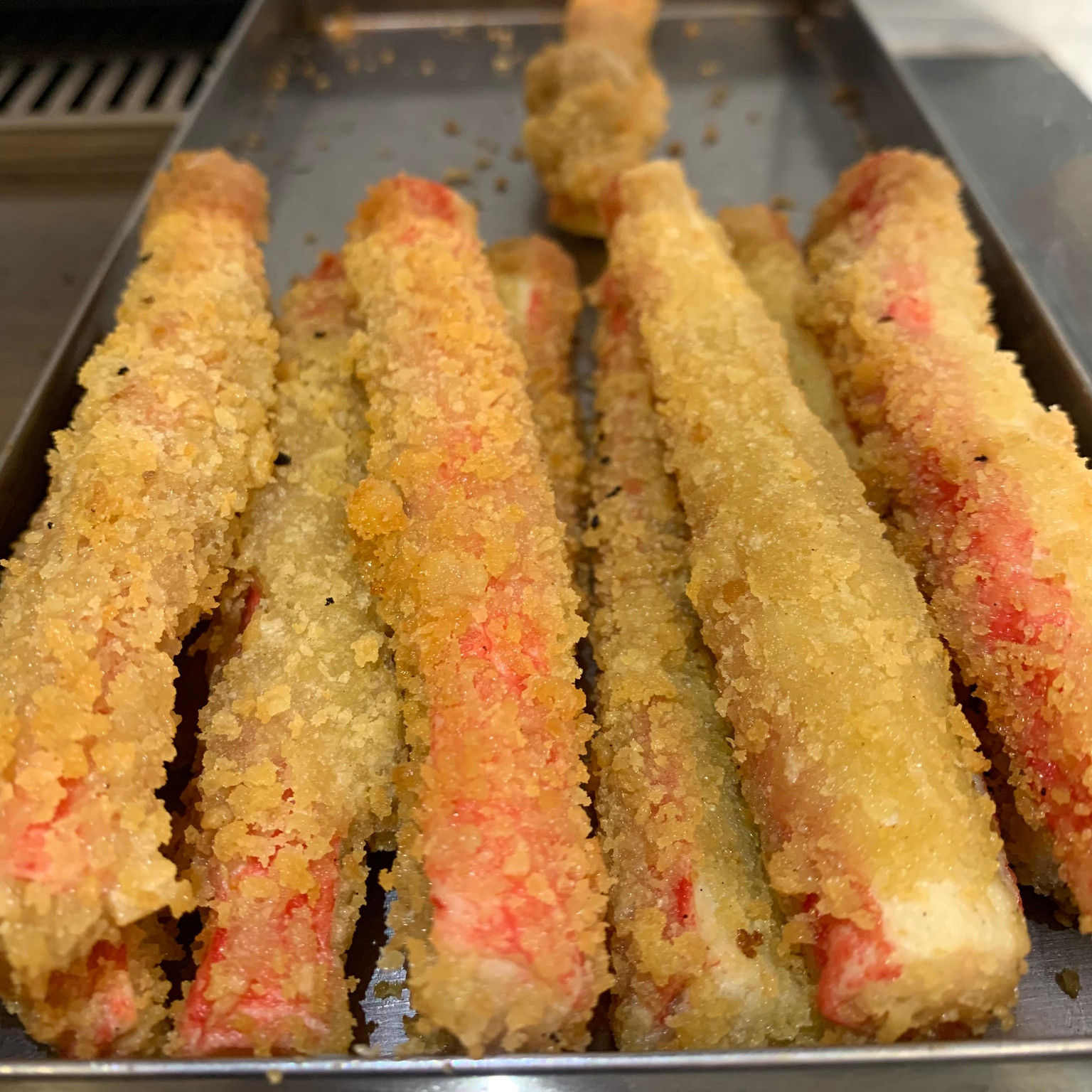 Tirinha de kani frito