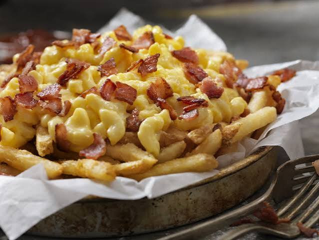 BATATA BACON E QUEIJO