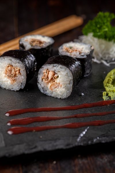 MAKIMONO SALMÃO GRELHADO (6UN)