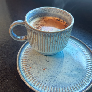CAFE COM LEITE