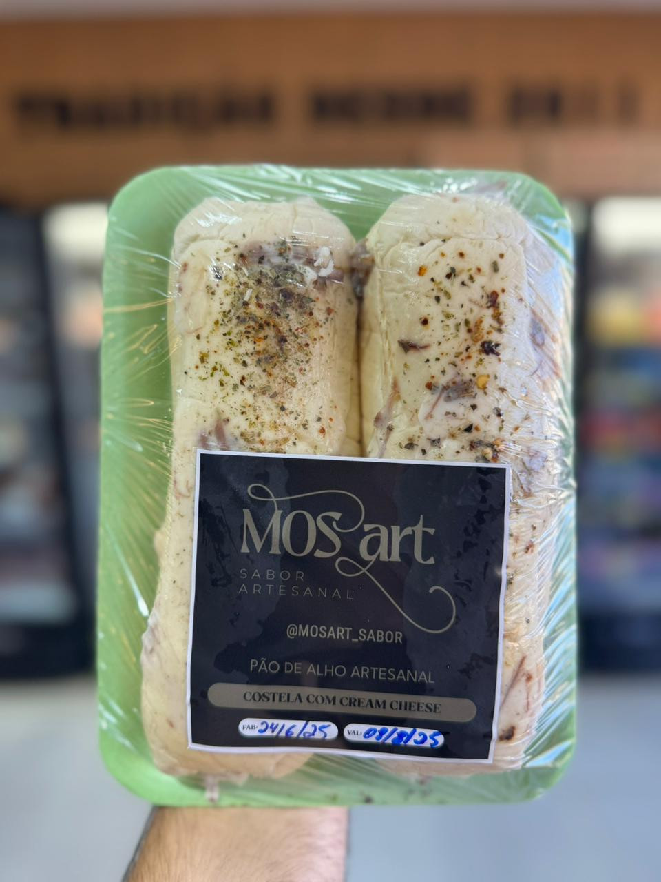 PÃO DE ALHO RECHEADO DE COSTELA
