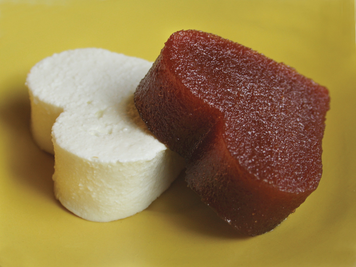GOIABADA CASCÃO COM QUEIJO