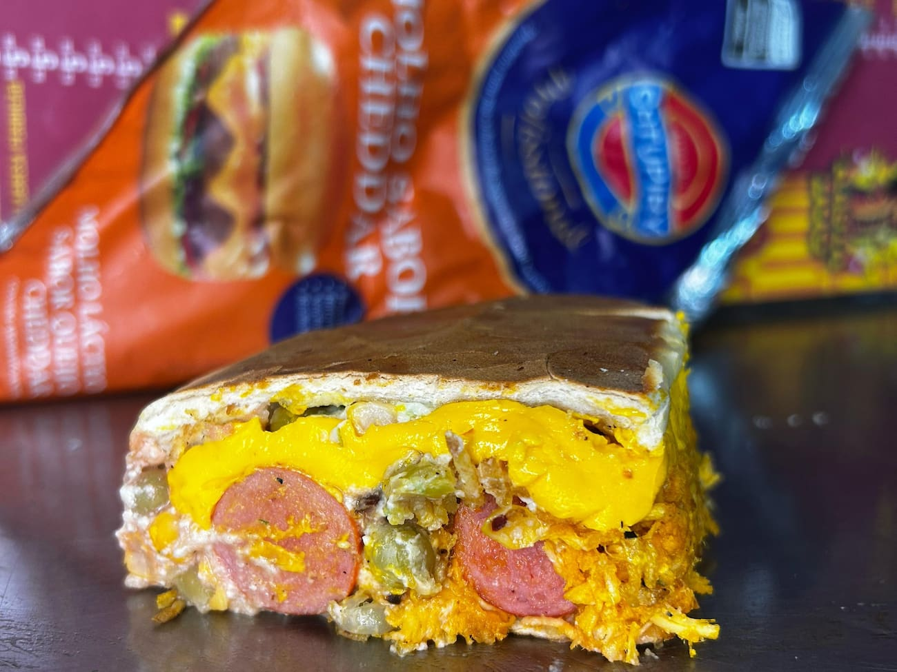 HOT DOG FRANGO & CHEDDAR
