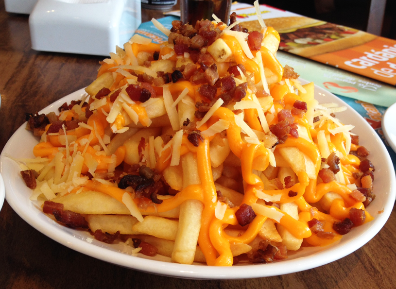 BATATA C/BACON CALABRESA E CHEDDAR