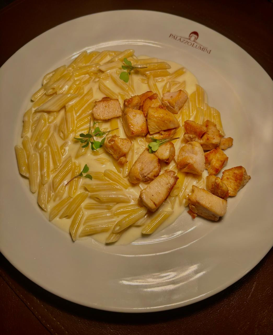 Frango em Cubos (Escolha 1 acompanhamento)