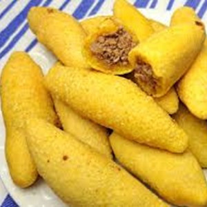 PASTEL DE BOLINHO