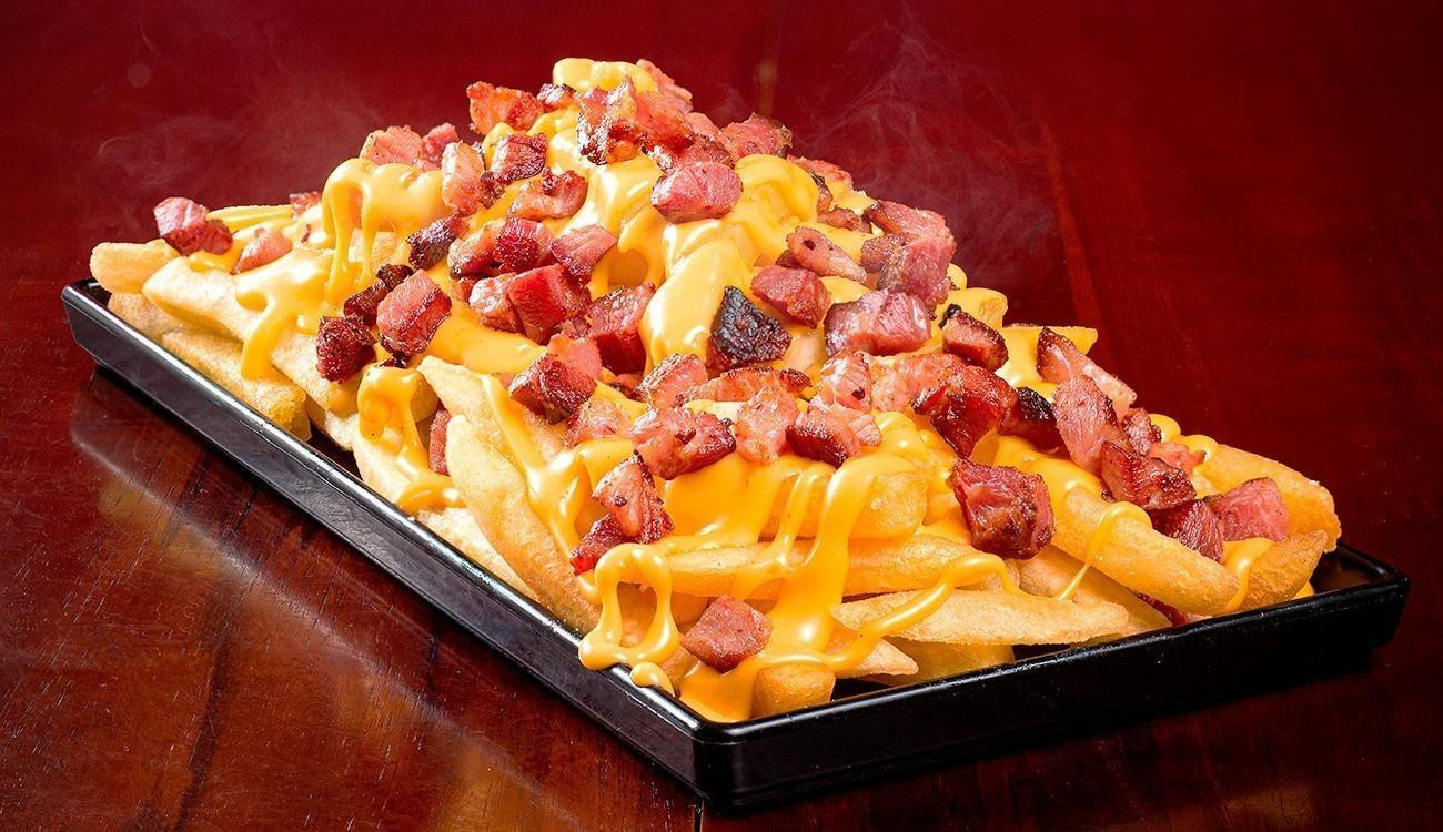 FRITAS C/ BACON E CHEDDAR INTEIRA