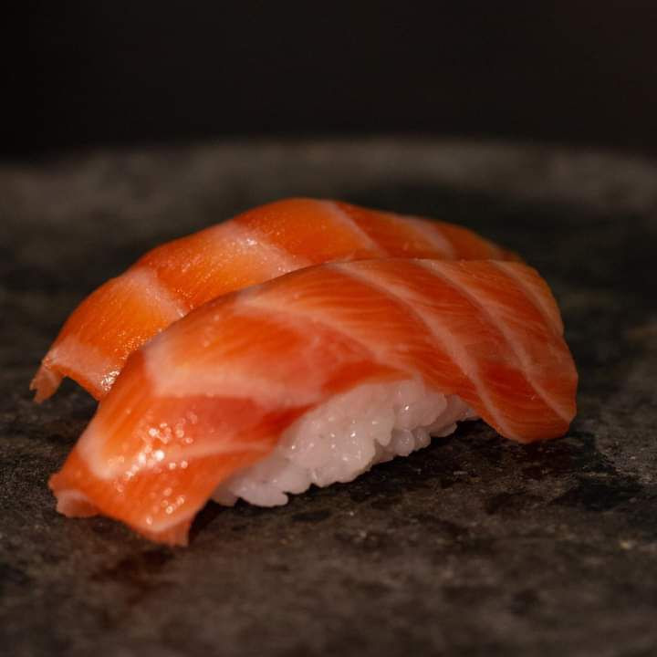 NIGUIRI SALMAO 4un