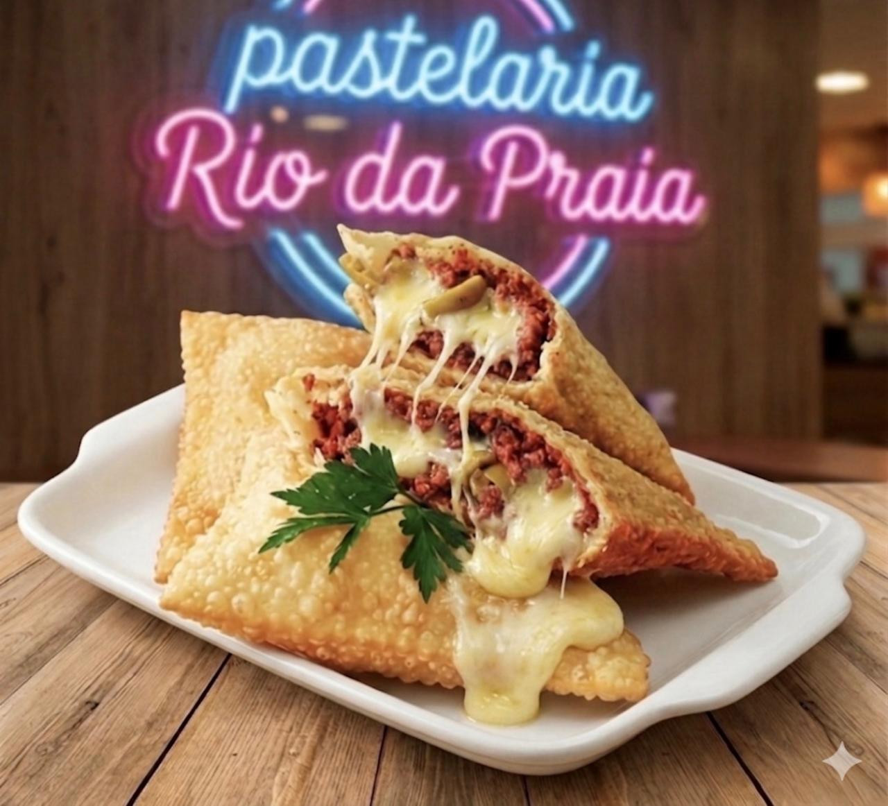 Pastel de Calabresa com Queijo