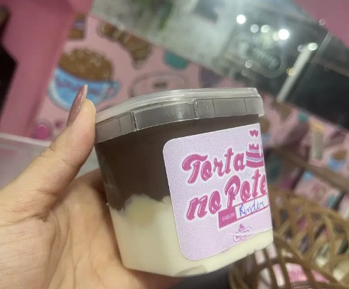 TORTA NO POTE KINDER 
