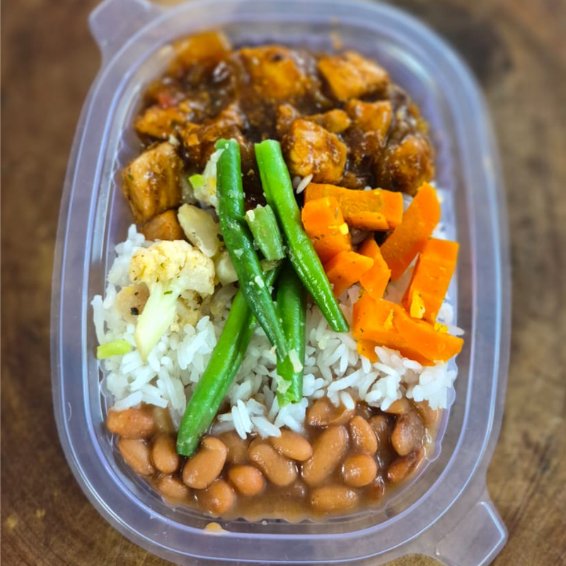 LOMBINHO BARBECUE ACEBOLADO C/ ARROZ BRANCO 220 GRAMAS Congelado.