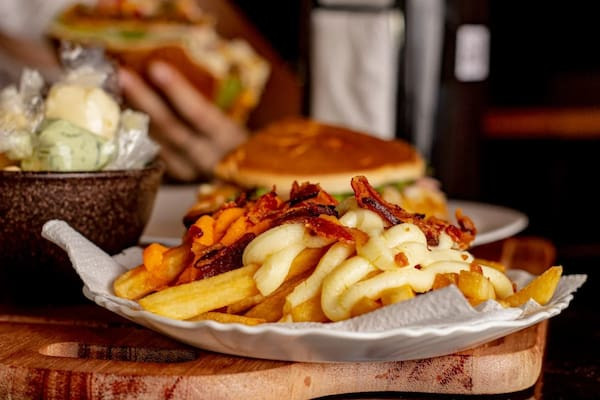 ** Batata Catupiry E Bacon