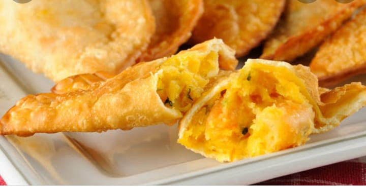 Pastel de Camarão  1/2
