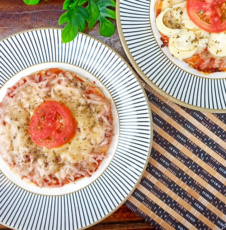 PIZZA BROTINHO DE PRESUNTO 🍕🍖🧀🍅🌿