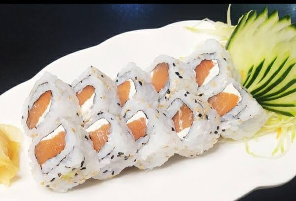 Uramaki de salmão 10 unid.