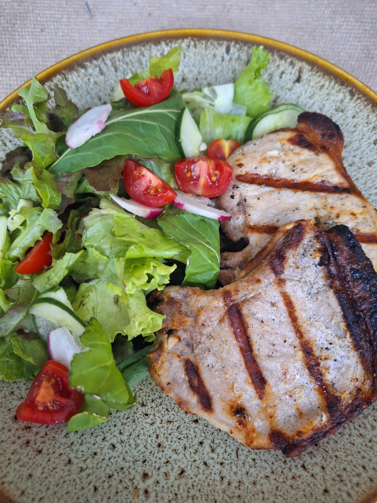 CARRÉ SUINO C/ SALADA