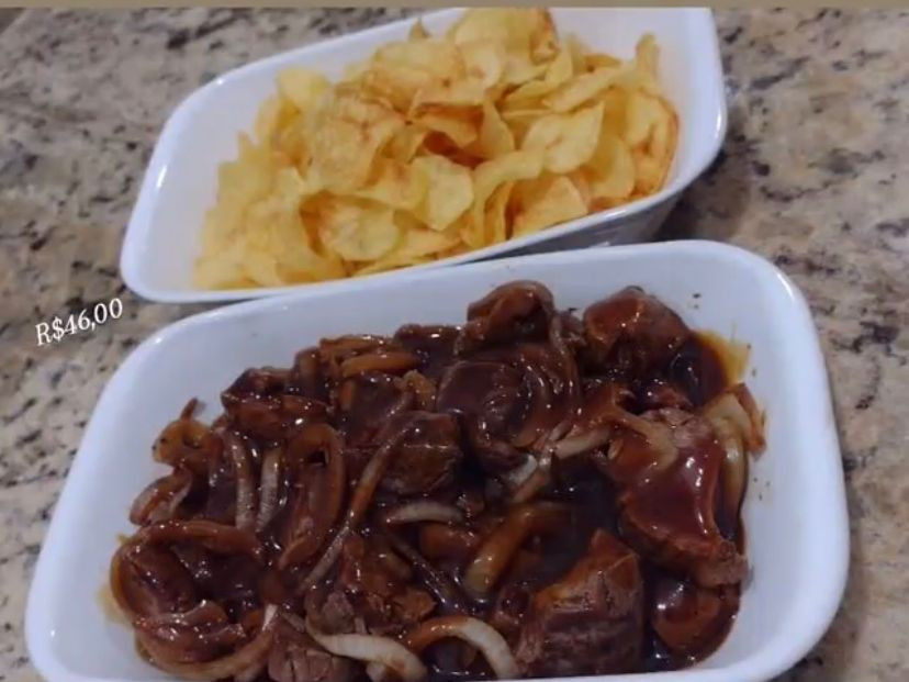 FILÉ COM CHIPS