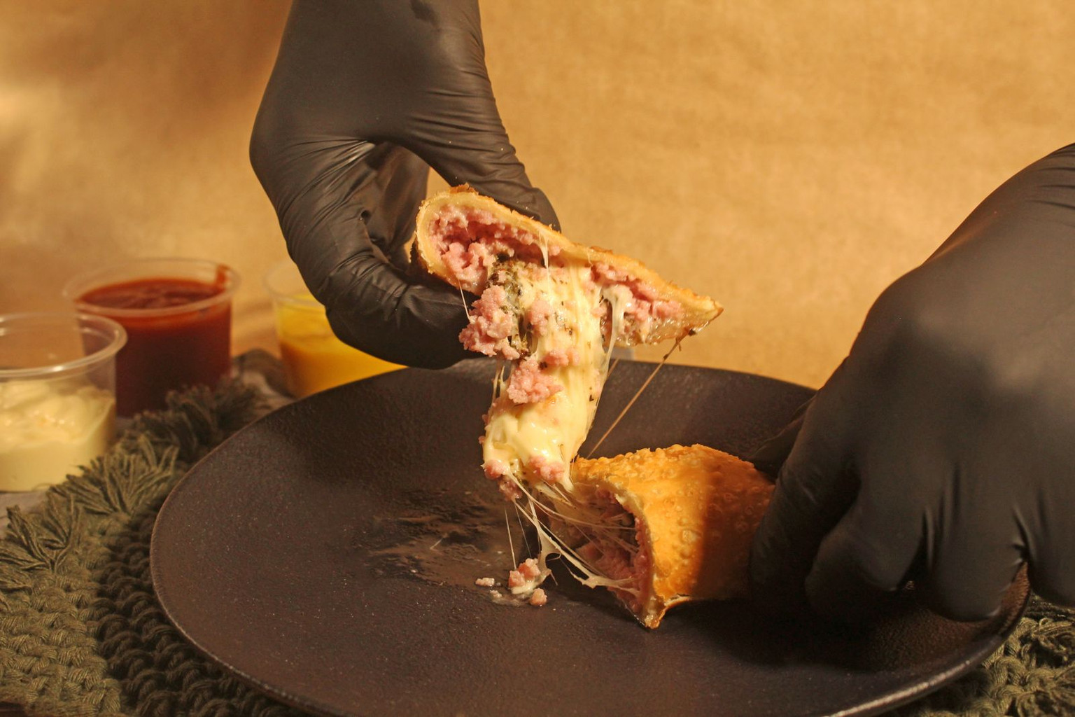 13- Queijo com presunto, orégano e requeijão