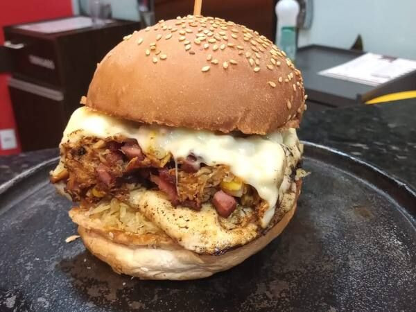 John Oliver (frango desfiado)