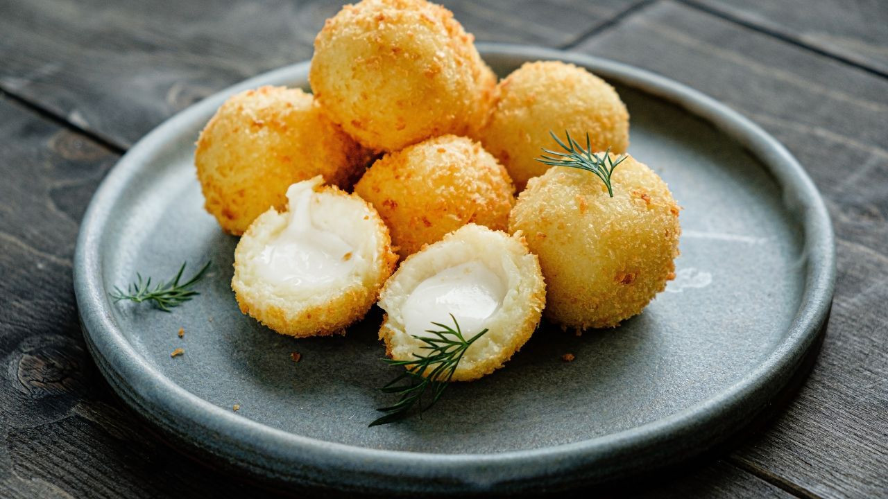 Bolinha de queijo 