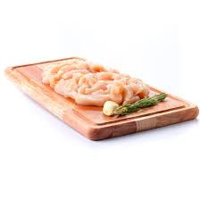 PEITO DE FRANGO STROGONOF
