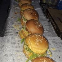 HAMBURGUER CASEIRO