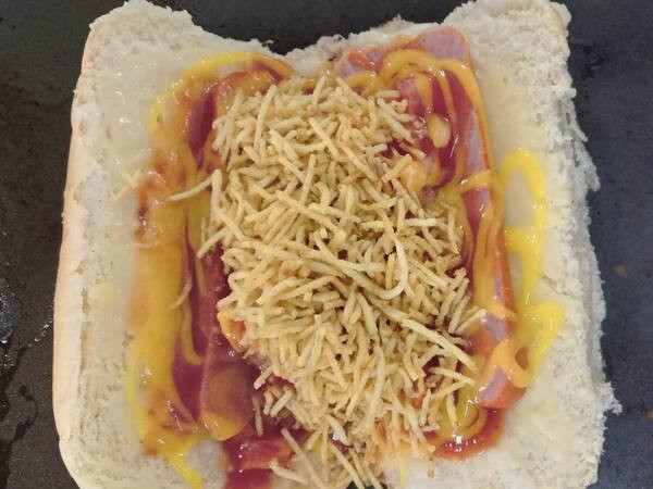 Combo 3 hot dog tradicional no pão mais refrigerante de 2 litros