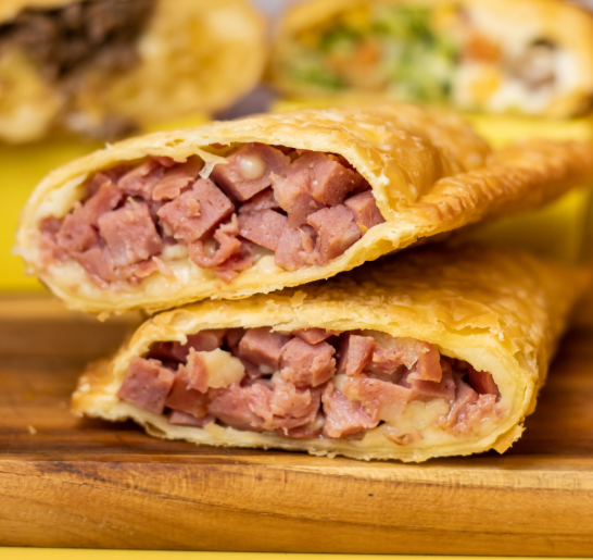 Pastel de Calabresa