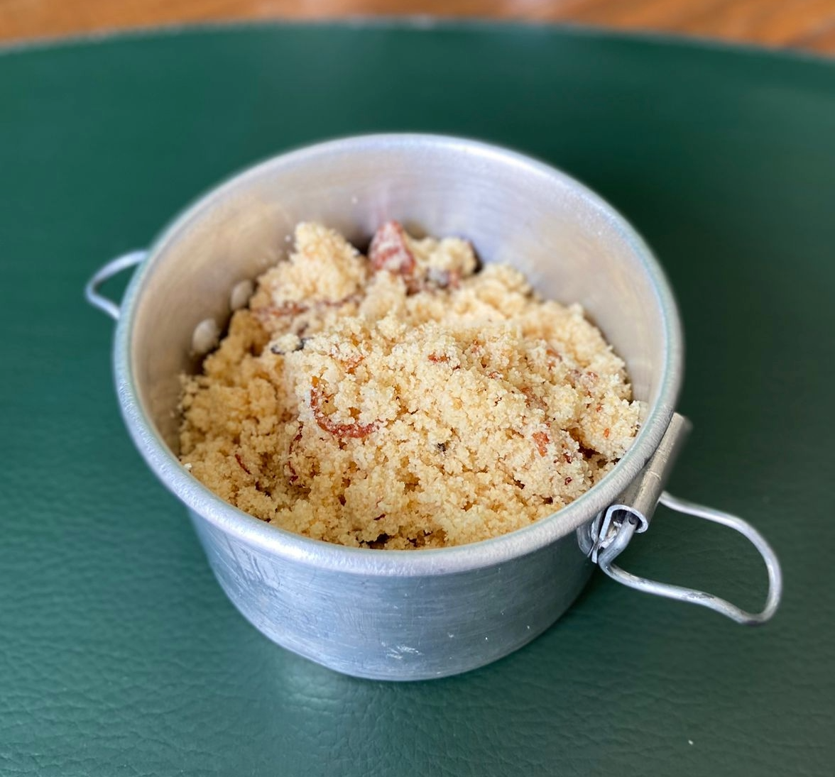 Farofa de cebola da casa