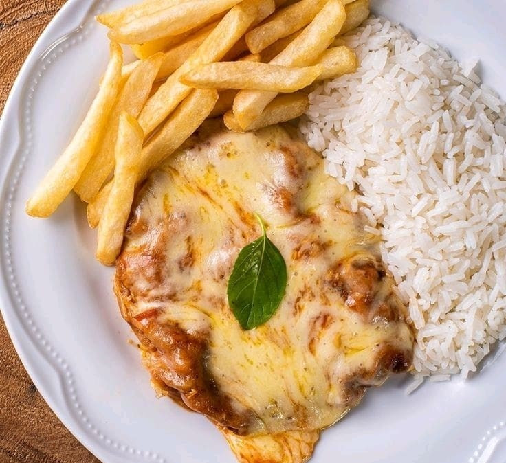 Parmegiana de frango