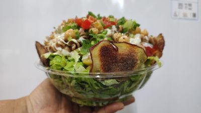MONTE SUA SALADA EMBALAGEM 1 LITRO (SERVE 2 PESSOAS). Pedidos Seg a Sex 10: 00 a 14:00 hs.