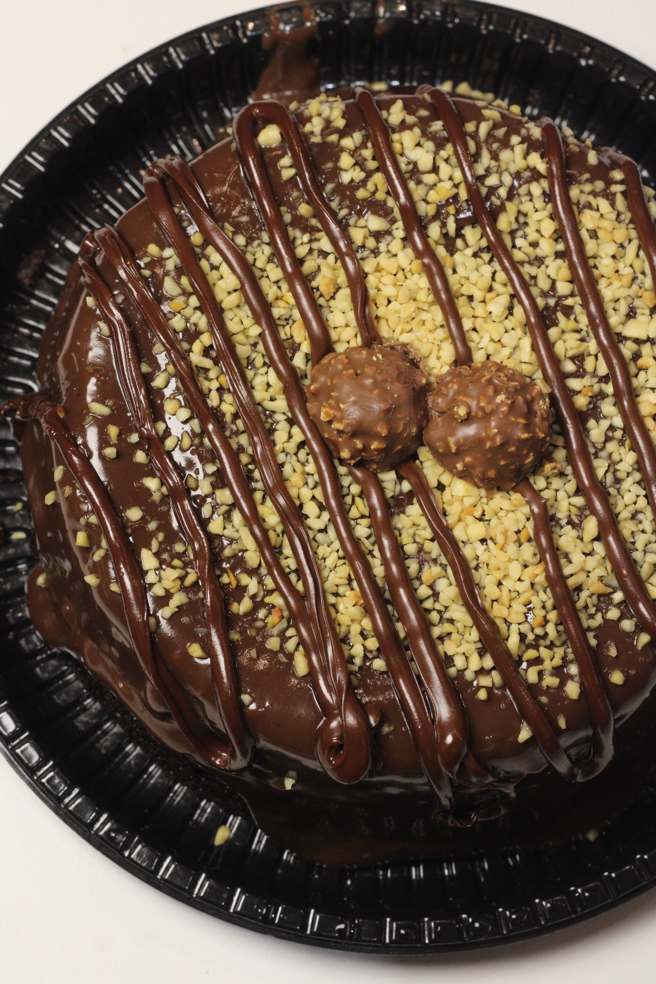 BOLO  VULCÃO FERREIRO ROCHER