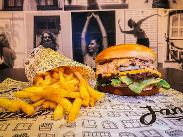 Combo Dentro e Fora com fritas!
