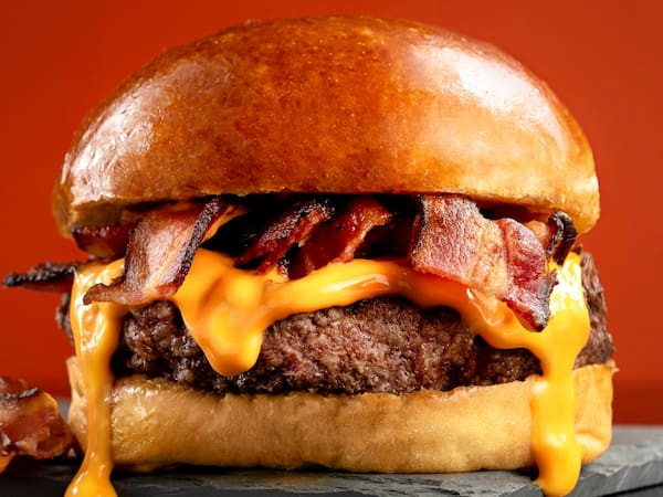 All Cheddar & Bacon Hambúrguer Artesanal