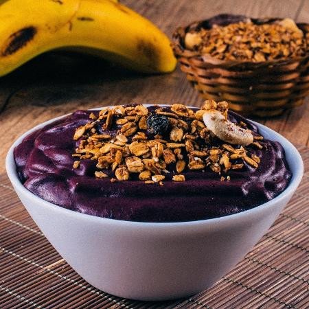 AÇAI COM UVA