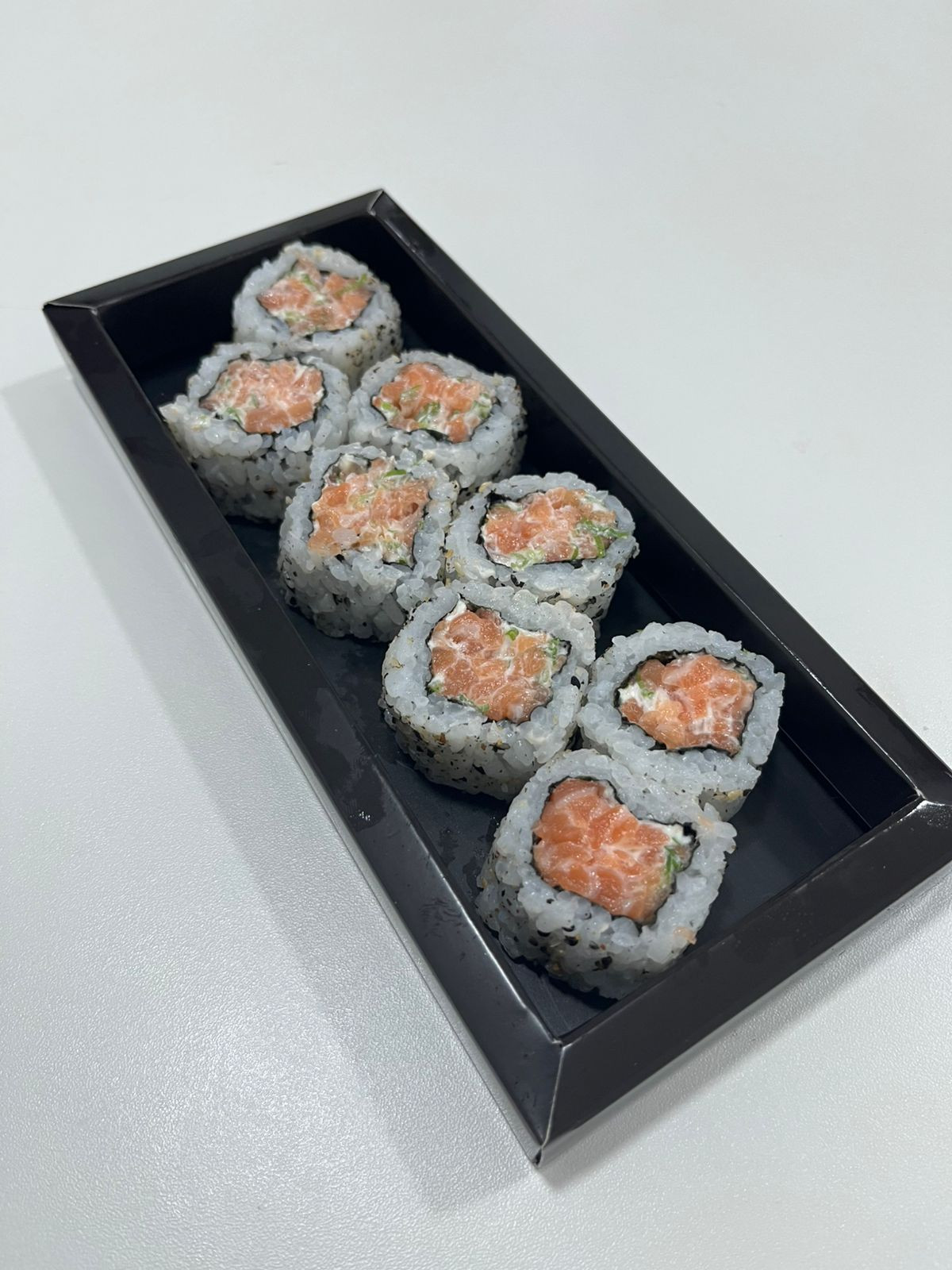 Uramaki de Salmão Com Cream Cheese - 6 peças