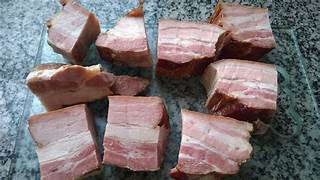 BACON PEDAÇO CONGELADO SABOR MINEIRO