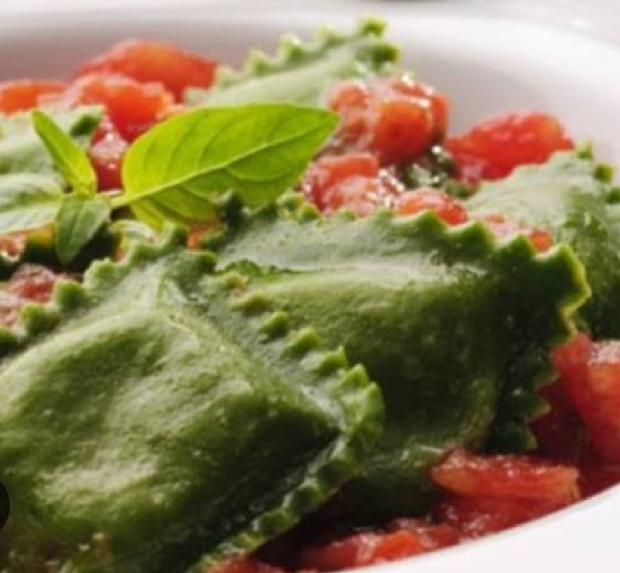 RAVIOLI VERDE COM MUÇARELA DE BUFALA - 1 KILO (ULTRACONGELADO)