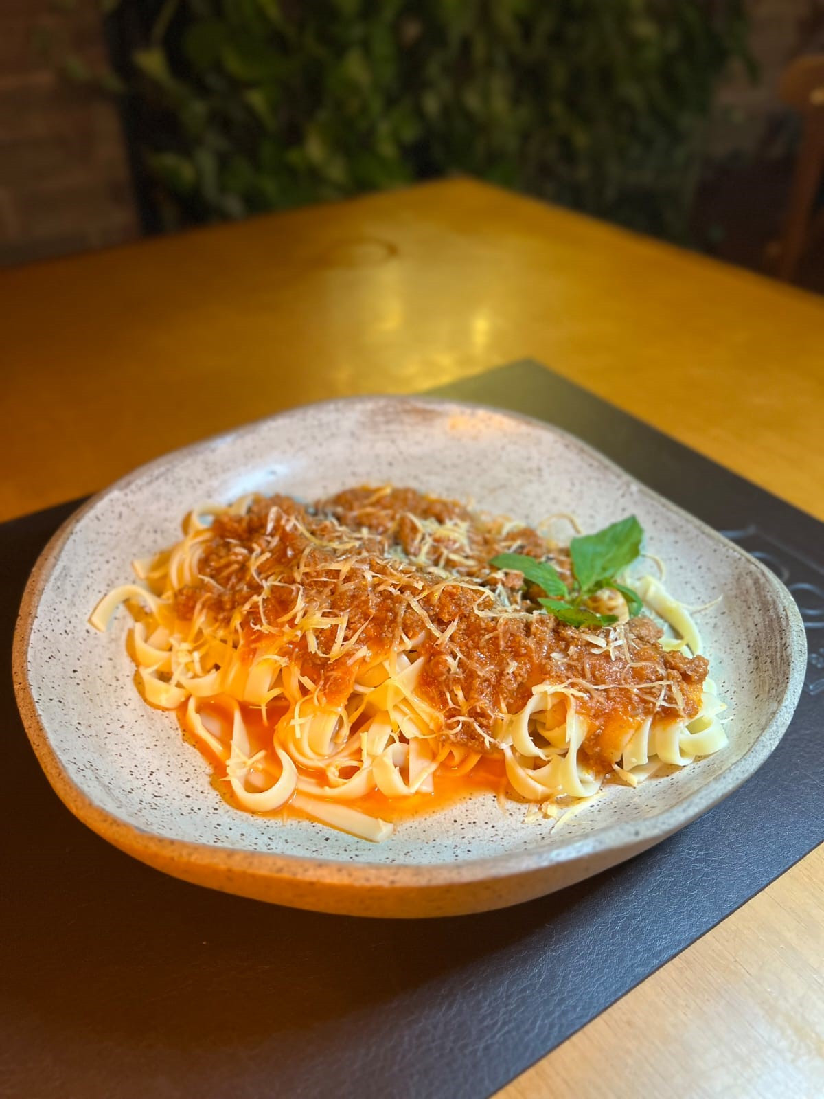 FETTUCINE A BOLONHESA